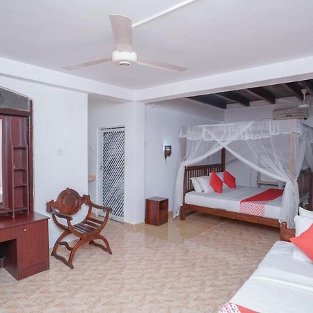 Sonri Villa Sea View Unawatuna Esterno foto