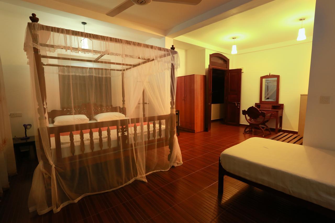 Sonri Villa Sea View Unawatuna Esterno foto