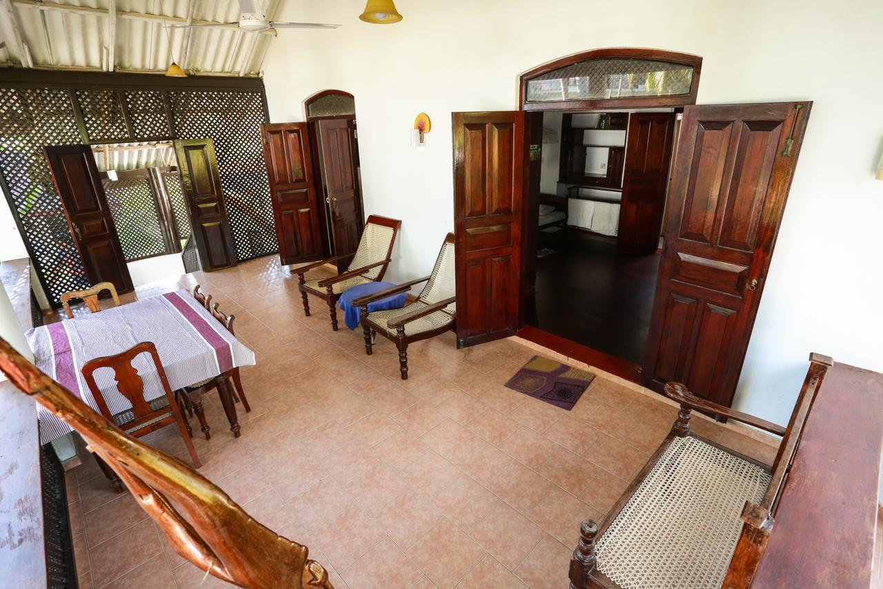 Sonri Villa Sea View Unawatuna Esterno foto