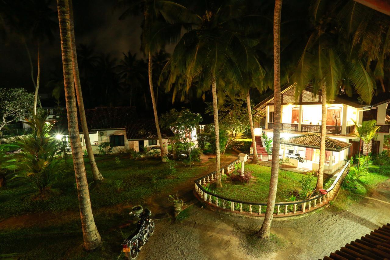 Sonri Villa Sea View Unawatuna Esterno foto