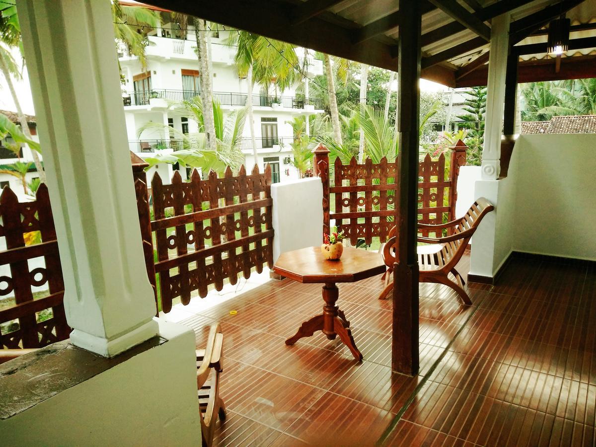 Sonri Villa Sea View Unawatuna Esterno foto