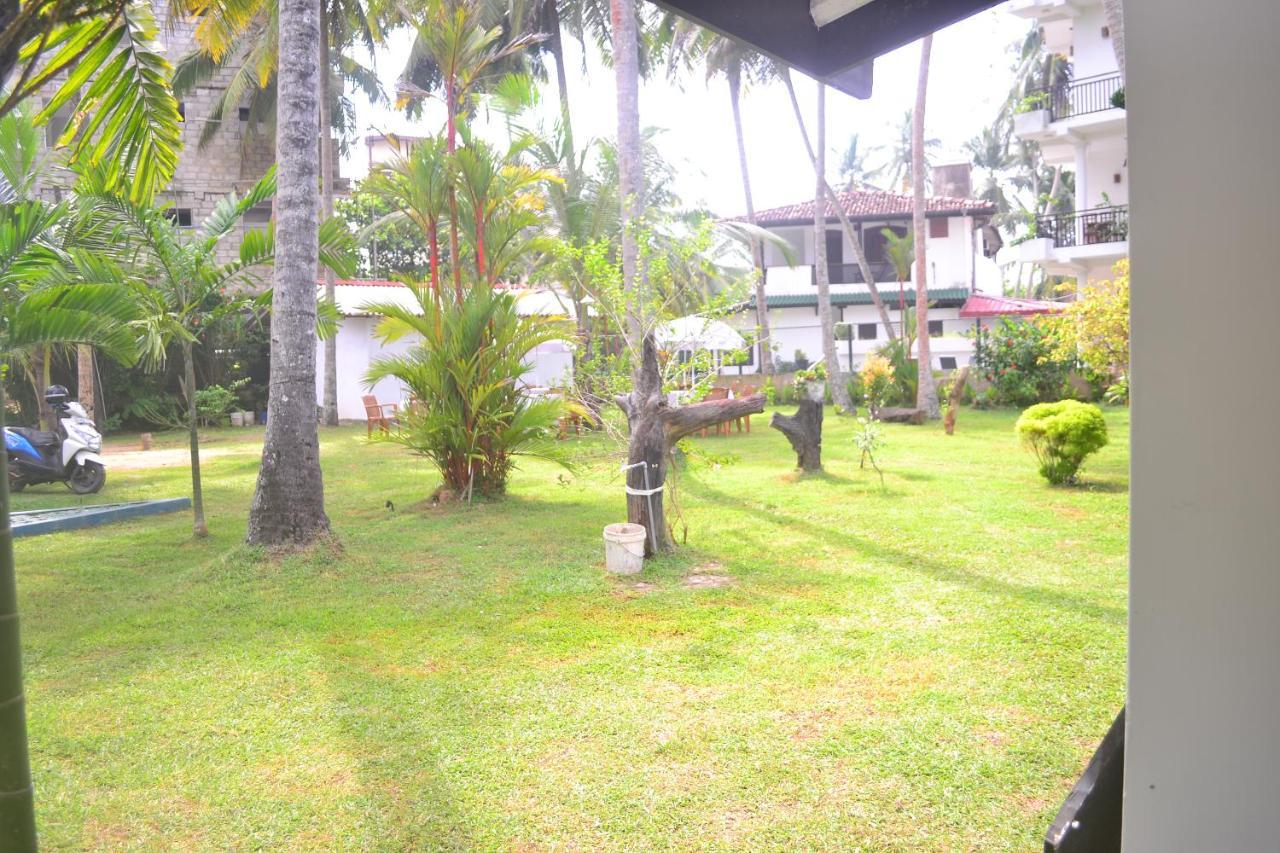 Sonri Villa Sea View Unawatuna Esterno foto