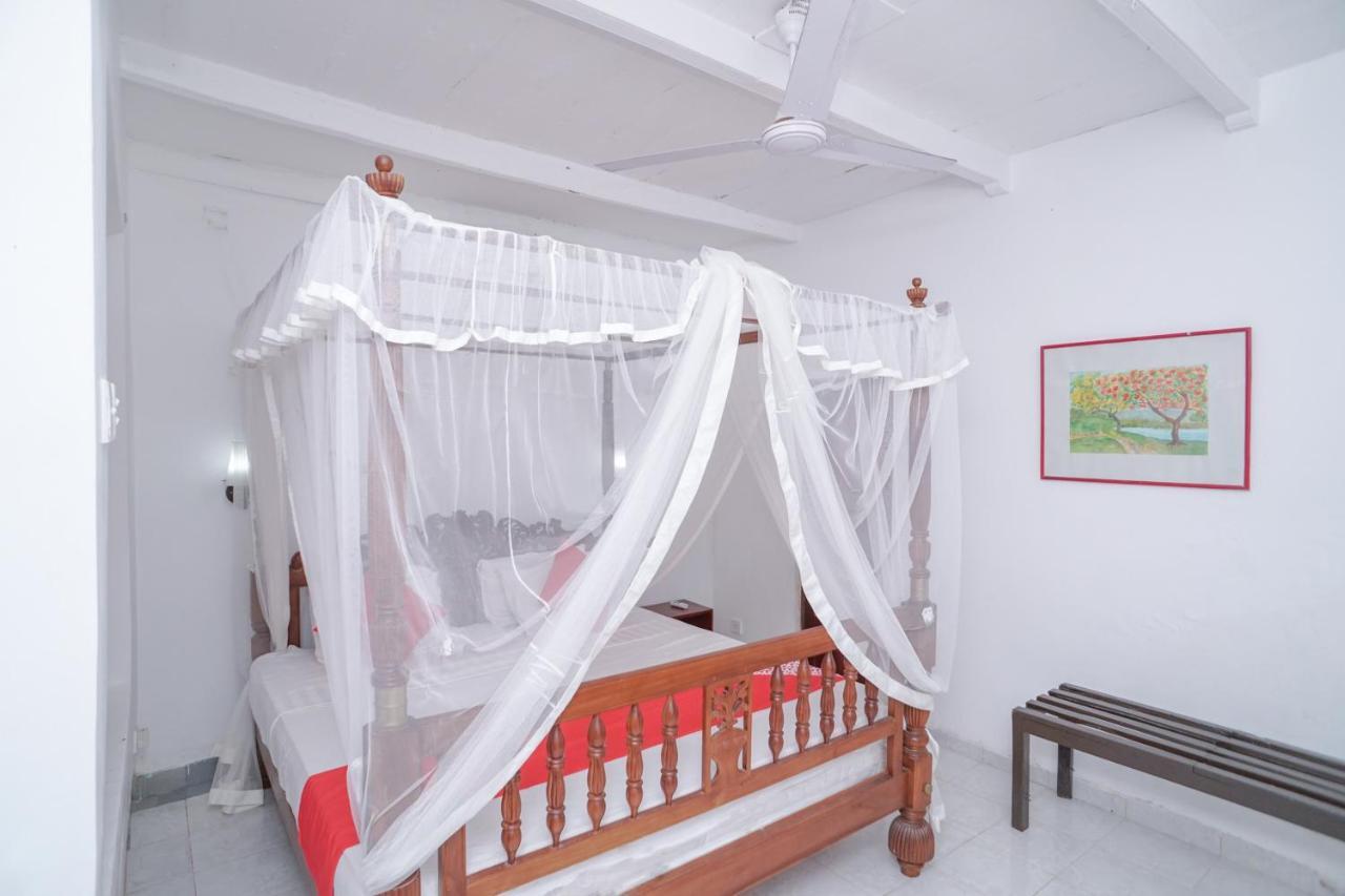 Sonri Villa Sea View Unawatuna Esterno foto
