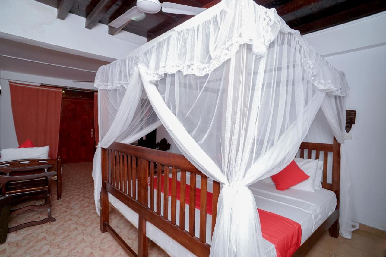 Sonri Villa Sea View Unawatuna Esterno foto